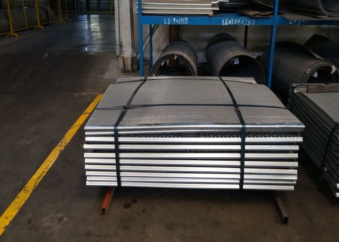High Carbon Spring steel Screen Media spare part for equipments mining quarrying industry 1